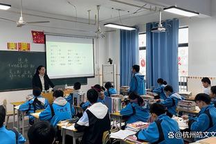 阿门-汤普森：我跟着苏利文教练学到很多 他也是我双胞胎兄弟